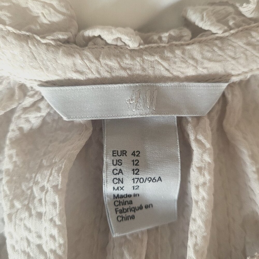 H&M sleeveless shirt - Picture 2 of 8